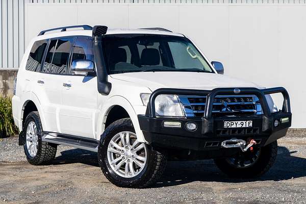 2017 Mitsubishi Pajero GLS NX