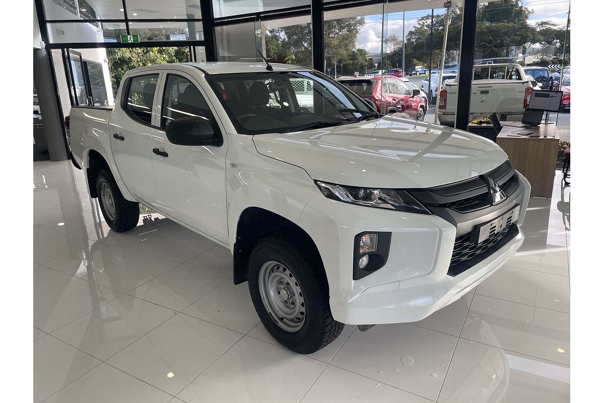 2019 Mitsubishi Triton GLX MR 4X4