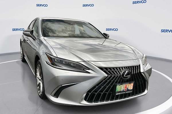 2023 Lexus ES Luxury