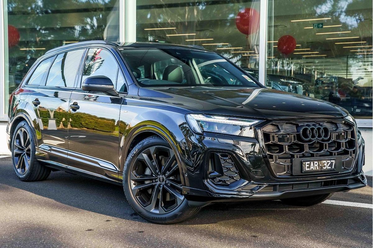 2026 Audi Q7 TDI 170kW S line edition 4M