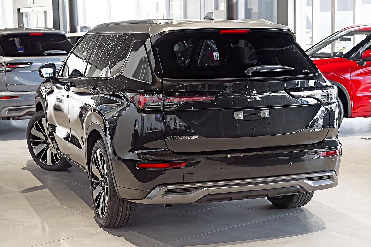 2025 Mitsubishi Outlander Exceed Tourer ZM