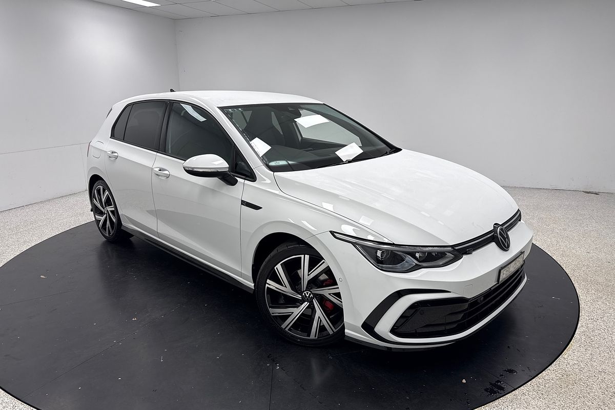 2023 Volkswagen Golf 110TSI R-Line 8