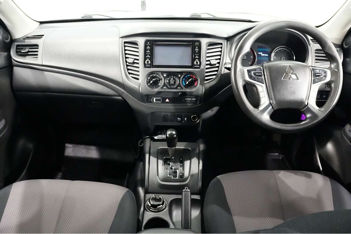 2020 Mitsubishi Triton GLX ADAS MR 4X4