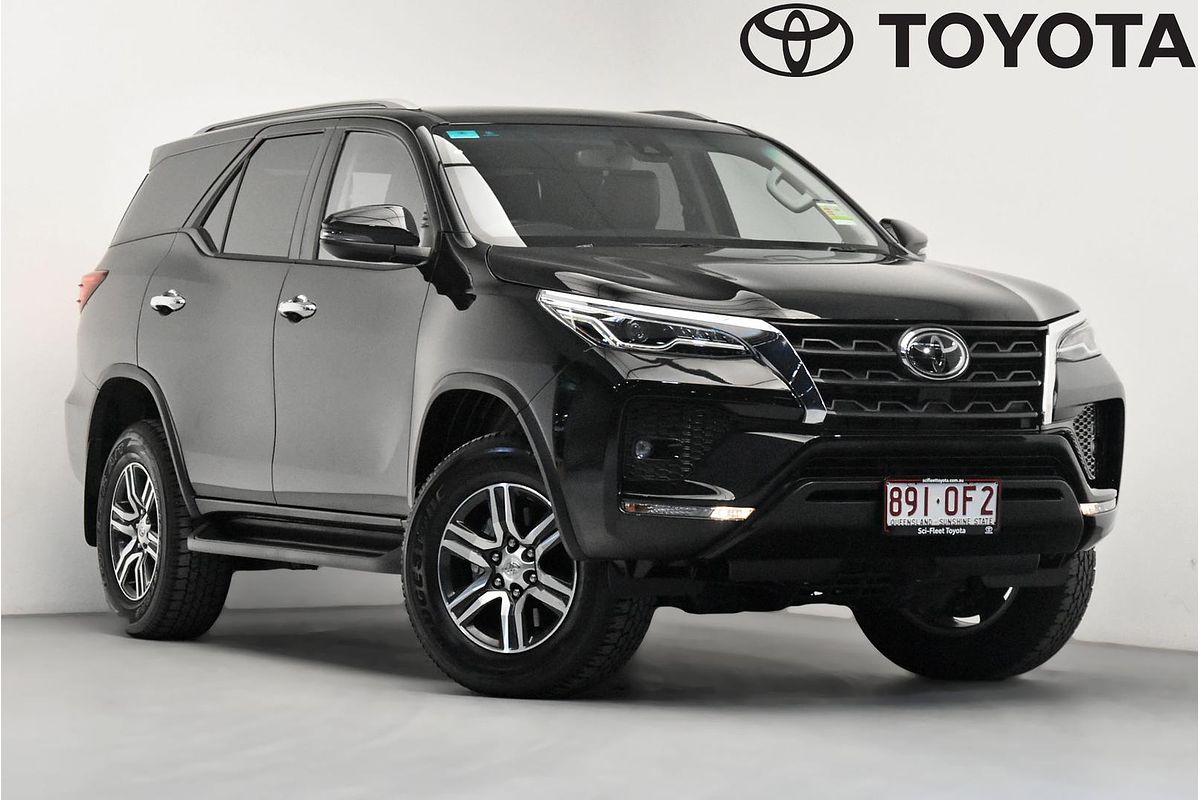 2025 Toyota Fortuner GXL GUN156R