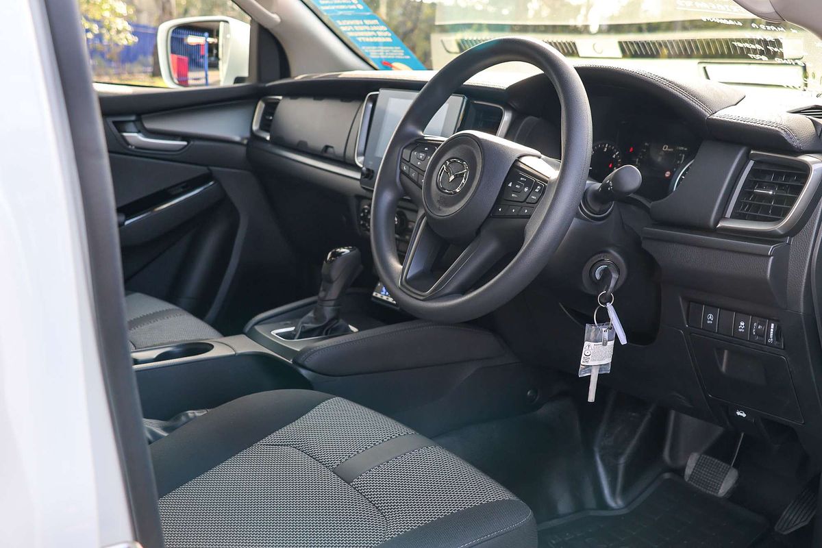 2026 Mazda BT-50 XT TF Rear Wheel Drive image 25