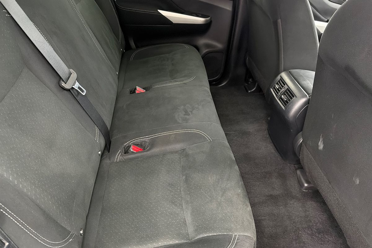 2018 Nissan Navara ST D23 Series 3 4X4