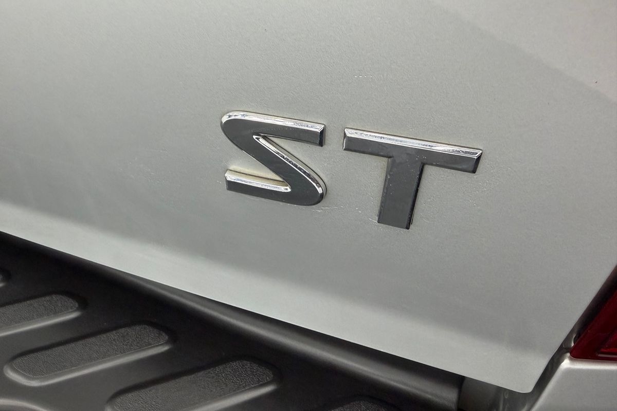2018 Nissan Navara ST D23 Series 3 4X4
