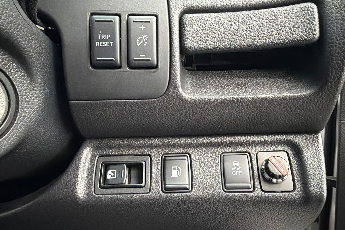 2018 Nissan Navara ST D23 Series 3 4X4