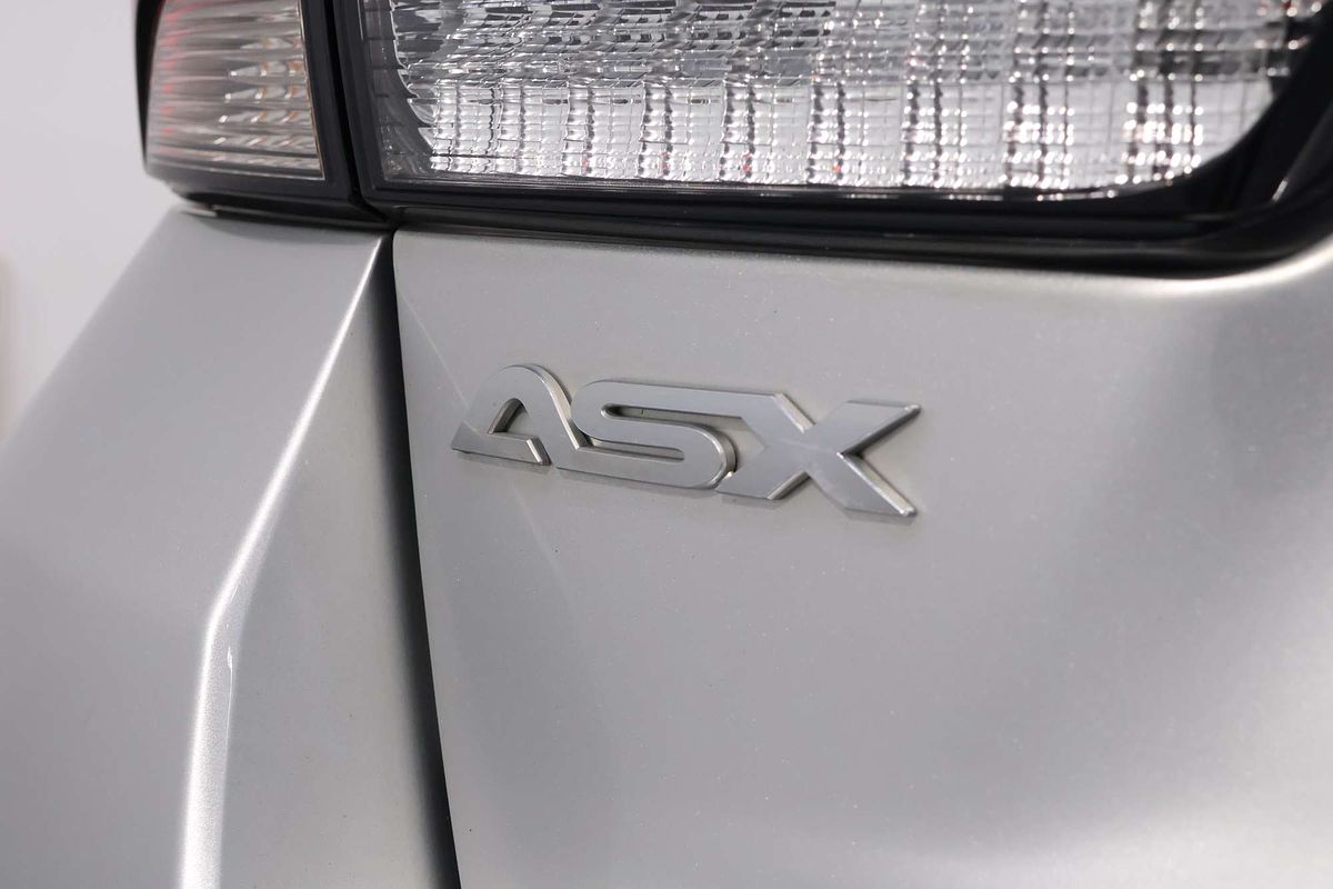 2023 Mitsubishi ASX ES XD
