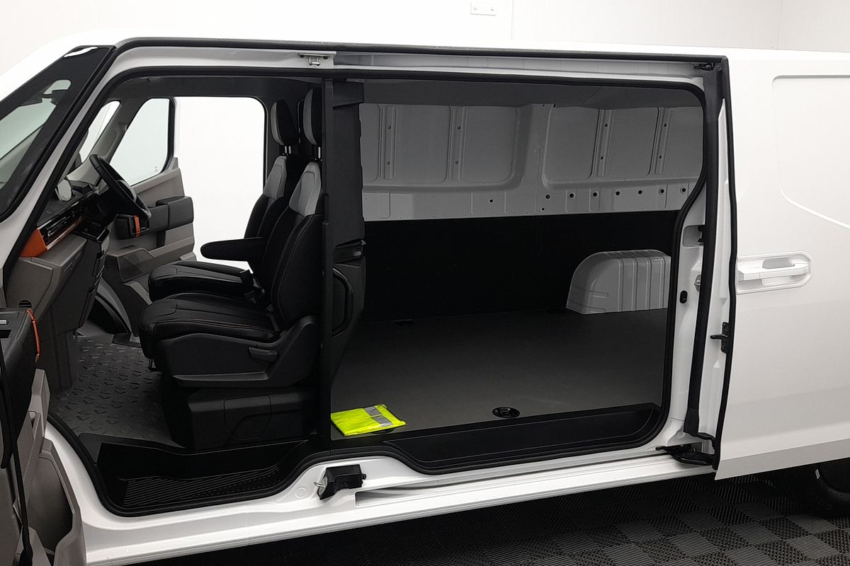 2026 Farizon SuperVan LWB Low Roof