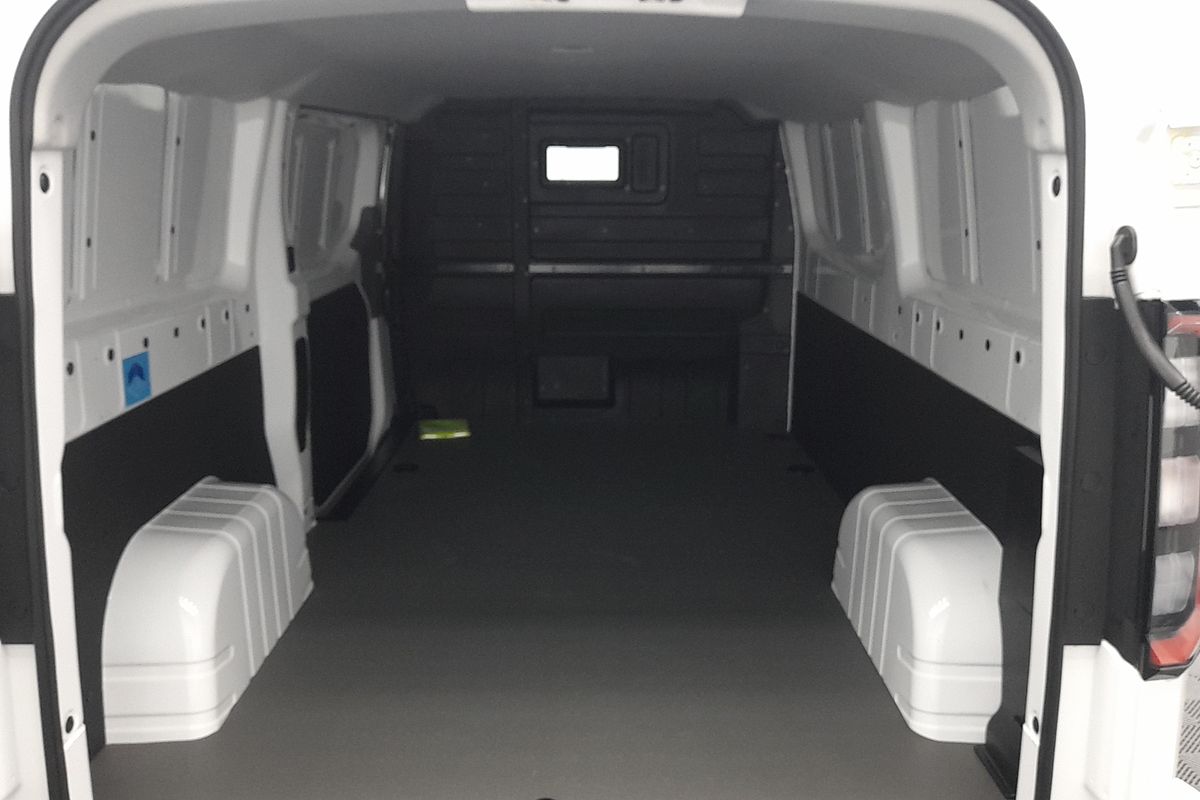 2026 Farizon SuperVan LWB Low Roof