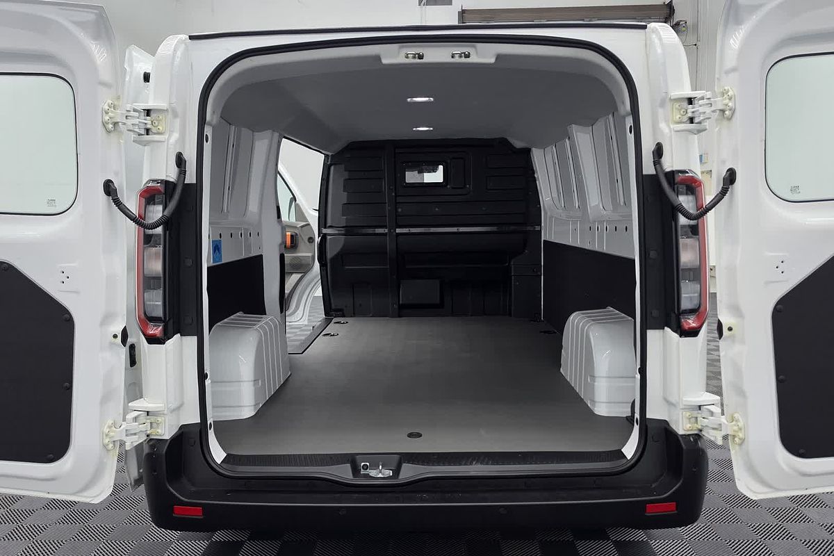2026 Farizon SuperVan LWB Low Roof