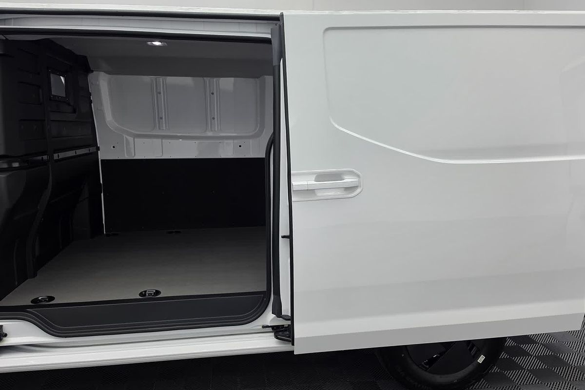 2026 Farizon SuperVan LWB Low Roof