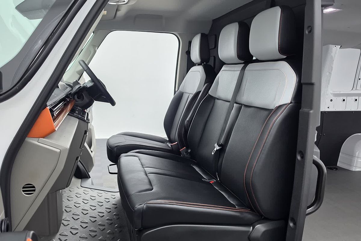 2026 Farizon SuperVan LWB Low Roof