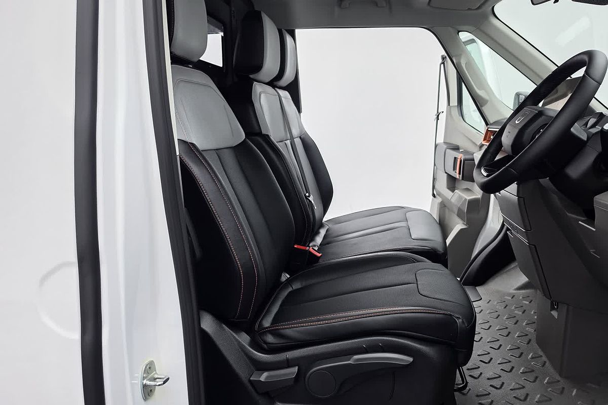 2026 Farizon SuperVan SWB Low Roof