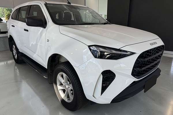 2025 Isuzu MU-X LS-M