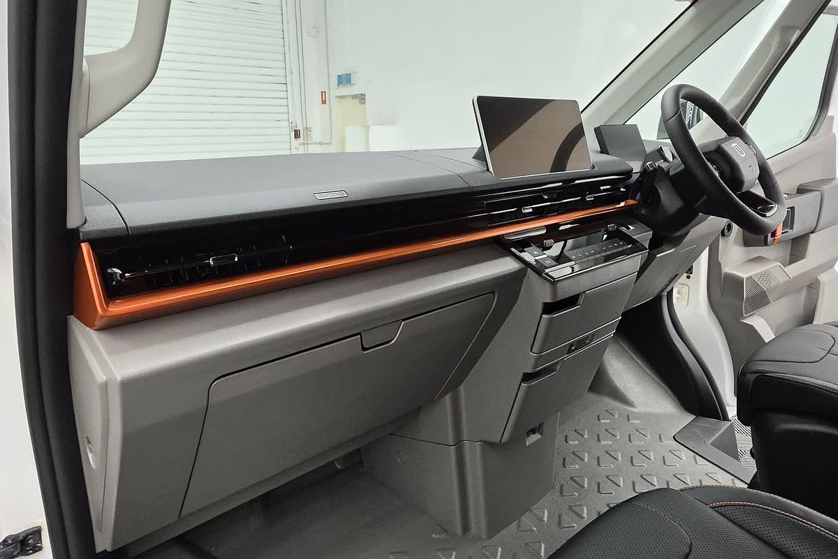 2026 Farizon SuperVan LWB High Roof
