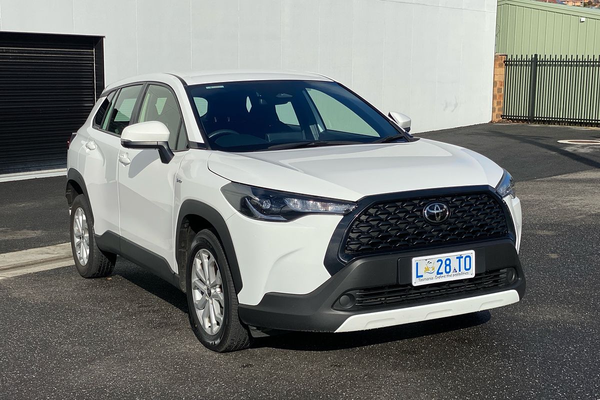 2024 Toyota Corolla Cross GX MXGH10R