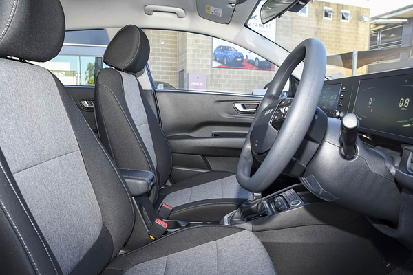 2026 Kia Stonic S YB PE2 thumb-9