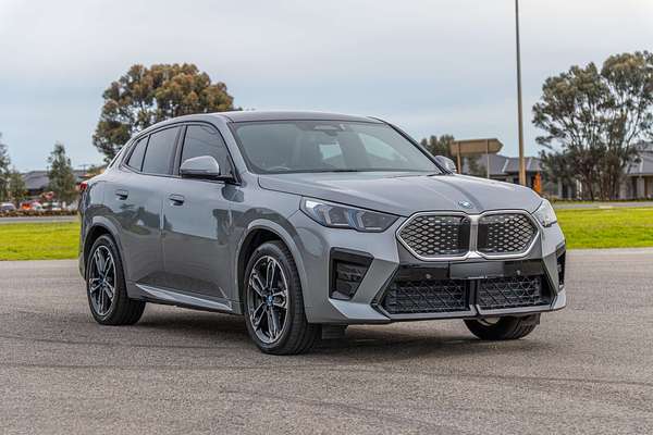 2024 BMW iX2 xDrive30 M Sport U10