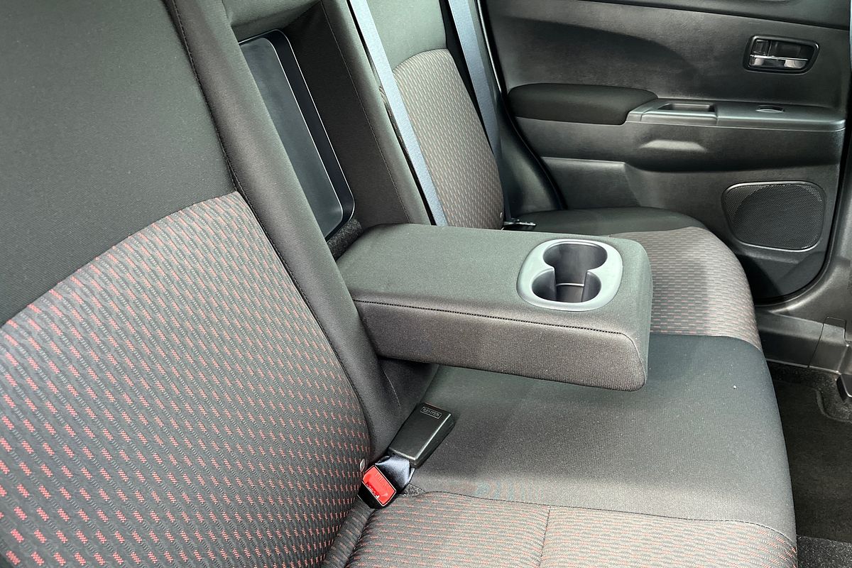 2018 Mitsubishi ASX ES XC