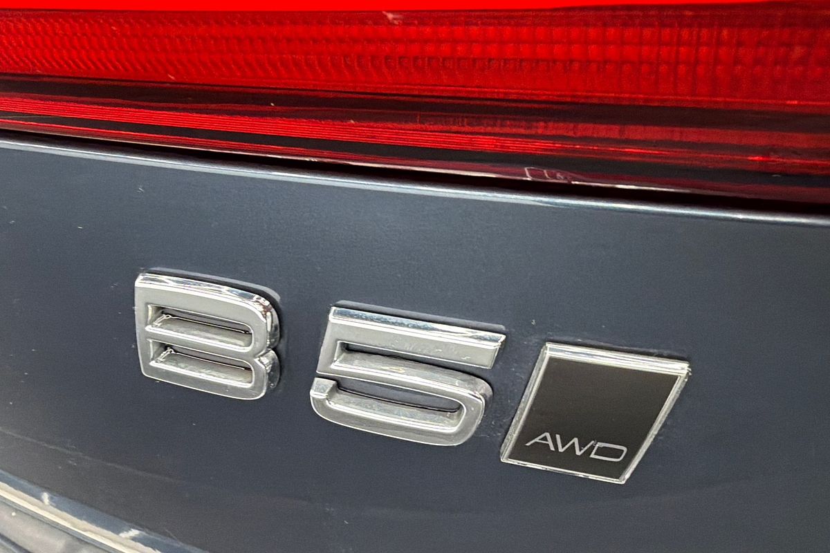 2021 Volvo XC60 B5 Momentum