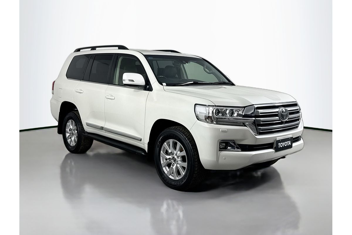 2017 Toyota Landcruiser Sahara VDJ200R