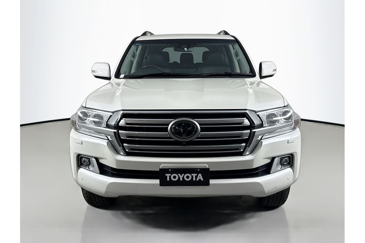2017 Toyota Landcruiser Sahara VDJ200R