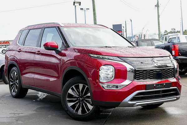 2025 Mitsubishi Outlander LS ZM thumb-0