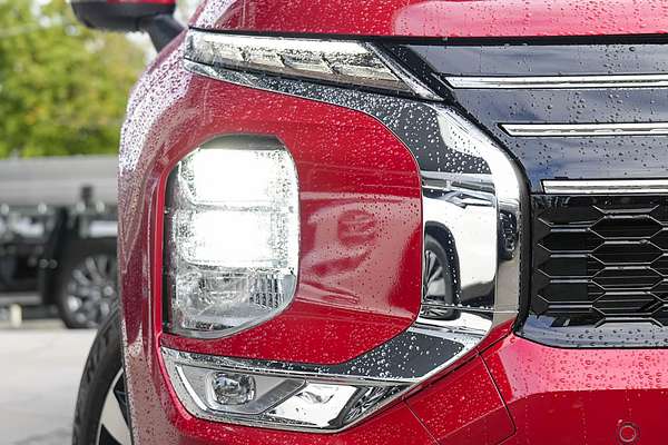 2025 Mitsubishi Outlander LS ZM thumb-1