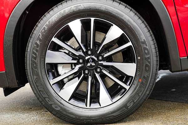 2025 Mitsubishi Outlander LS ZM thumb-3