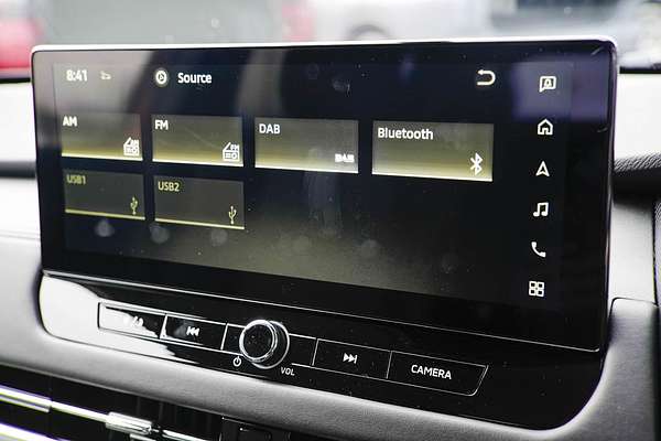 2025 Mitsubishi Outlander LS ZM thumb-12