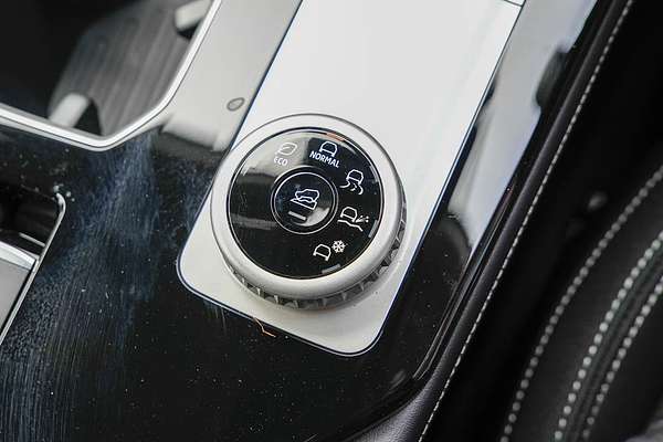2025 Mitsubishi Outlander LS ZM thumb-13