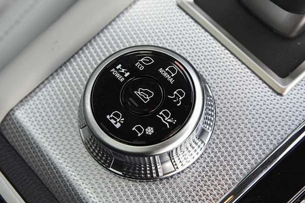 2024 Mitsubishi Outlander PHEV Exceed ZM thumb-12