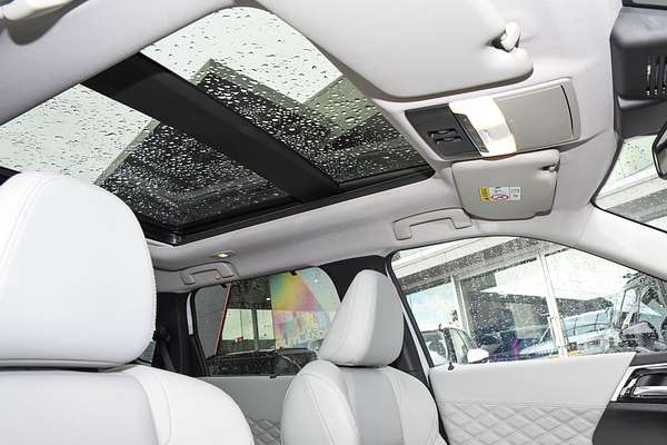 2024 Mitsubishi Outlander PHEV Exceed ZM thumb-15