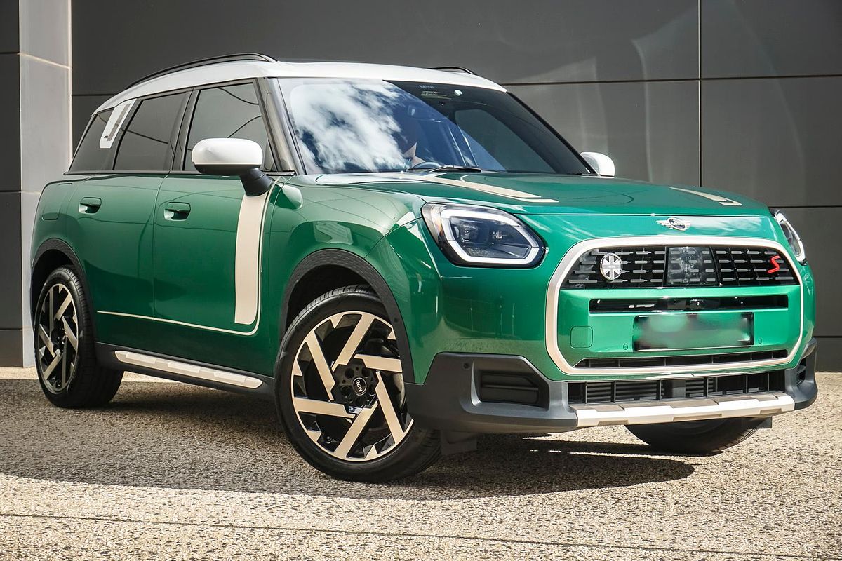 2025 MINI Countryman S Favoured U25