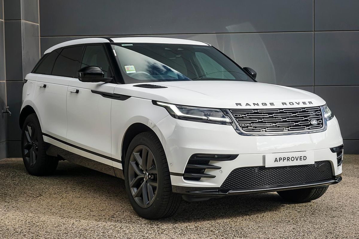 2026 Land Rover Range Rover Velar P250 Dynamic SE L560