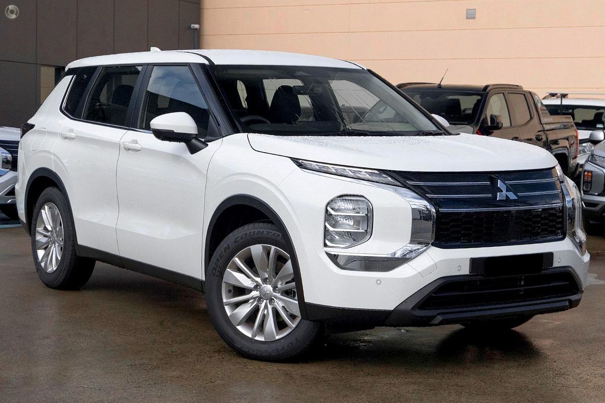 2026 Mitsubishi Outlander ES ZM