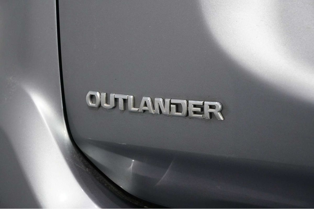 2021 Mitsubishi Outlander LS ZL