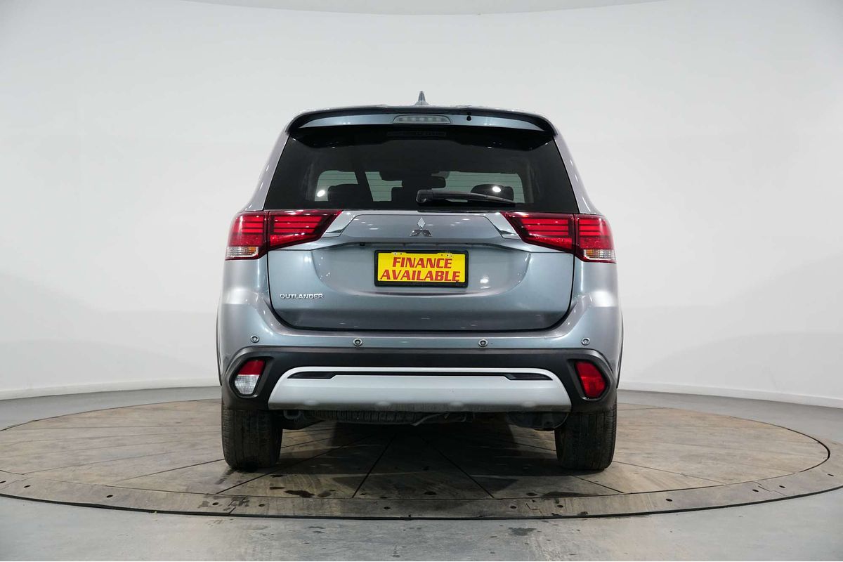 2021 Mitsubishi Outlander LS ZL