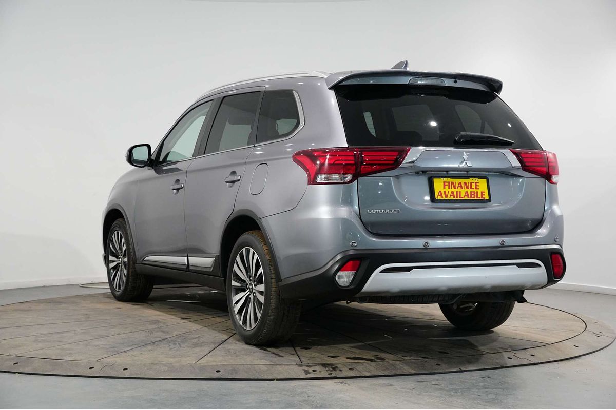 2021 Mitsubishi Outlander LS ZL