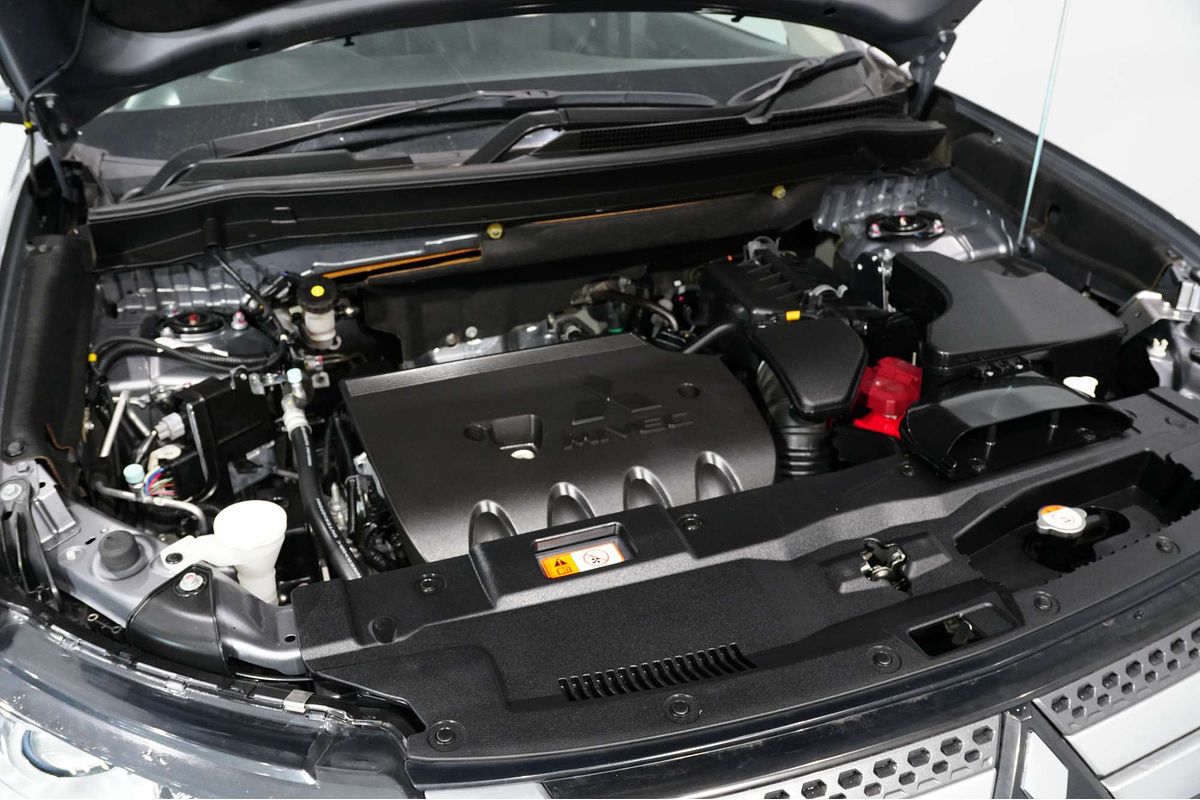 2021 Mitsubishi Outlander LS ZL