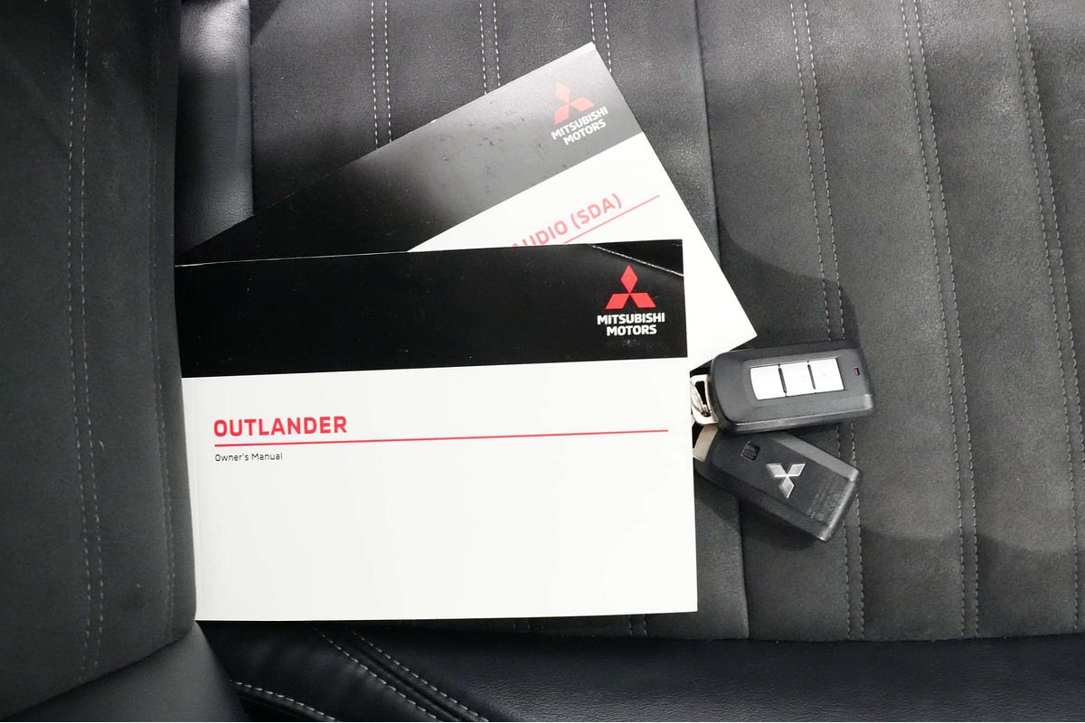 2021 Mitsubishi Outlander LS ZL