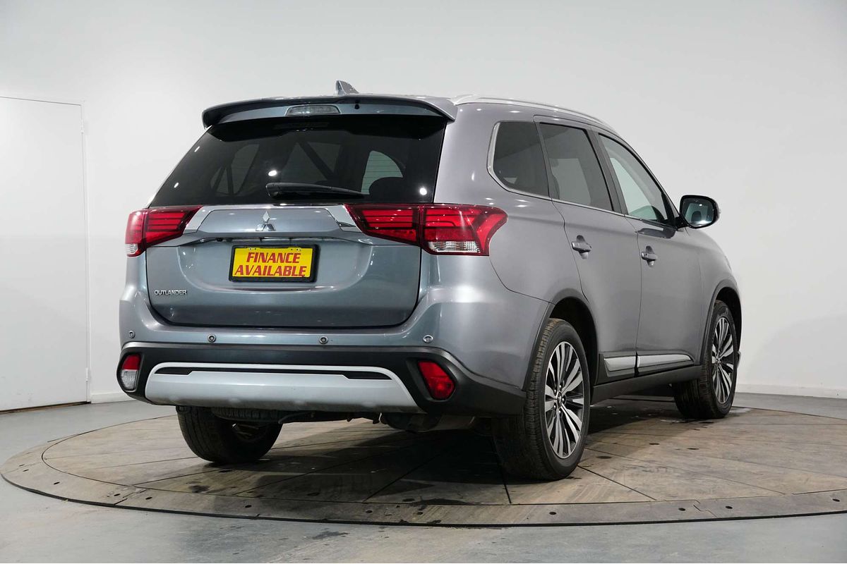 2021 Mitsubishi Outlander LS ZL