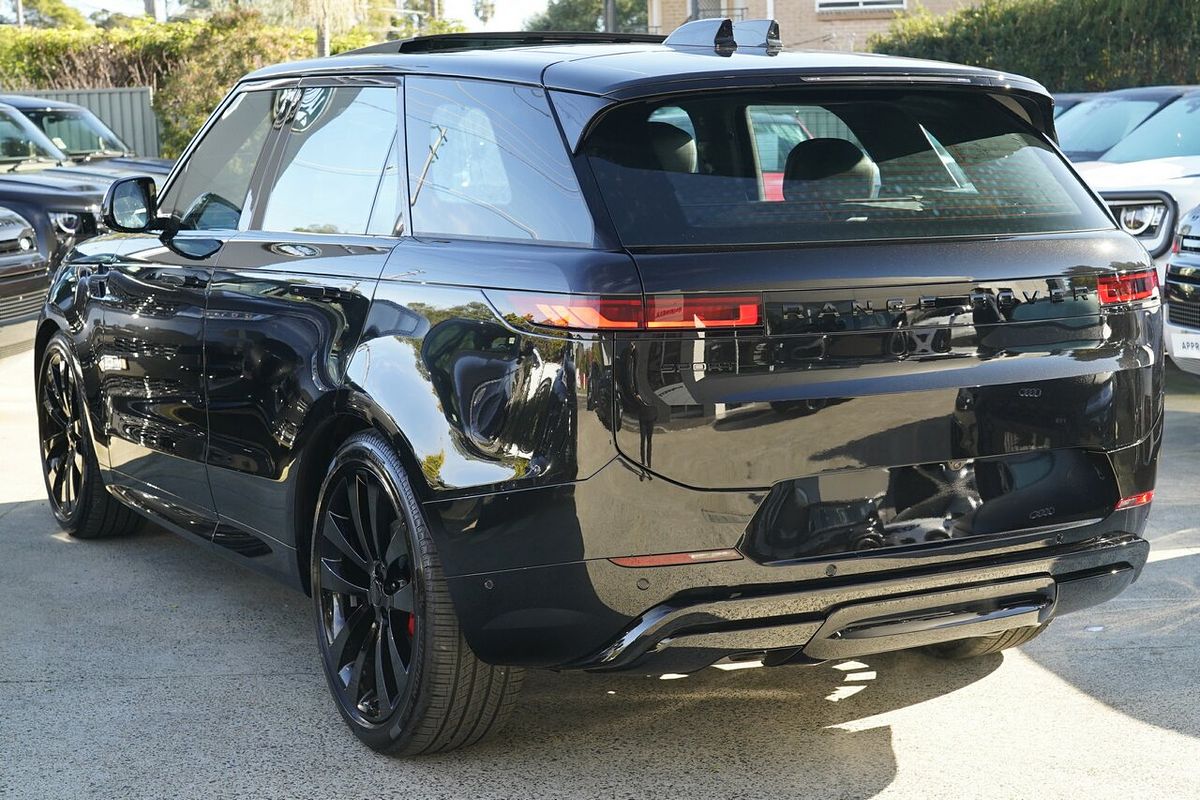 2026 Land Rover Range Rover Sport D300 Dynamic SE L461