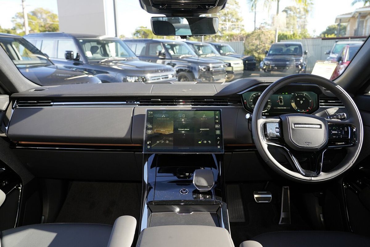 2026 Land Rover Range Rover Sport D300 Dynamic SE L461