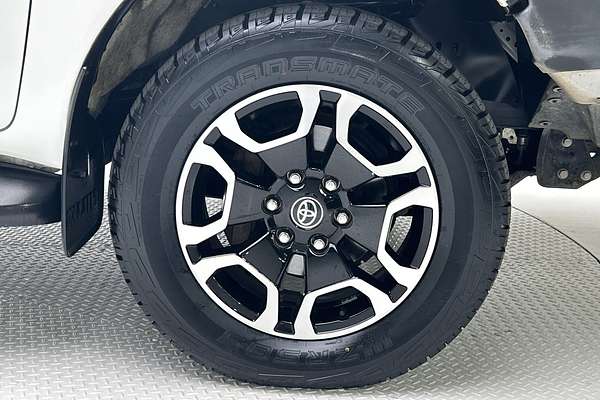 2021 Toyota Hilux SR5 GUN126R 4X4 thumb-9
