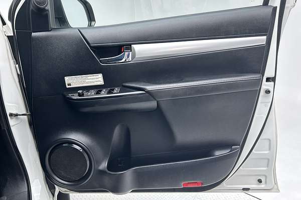 2021 Toyota Hilux SR5 GUN126R 4X4 thumb-18