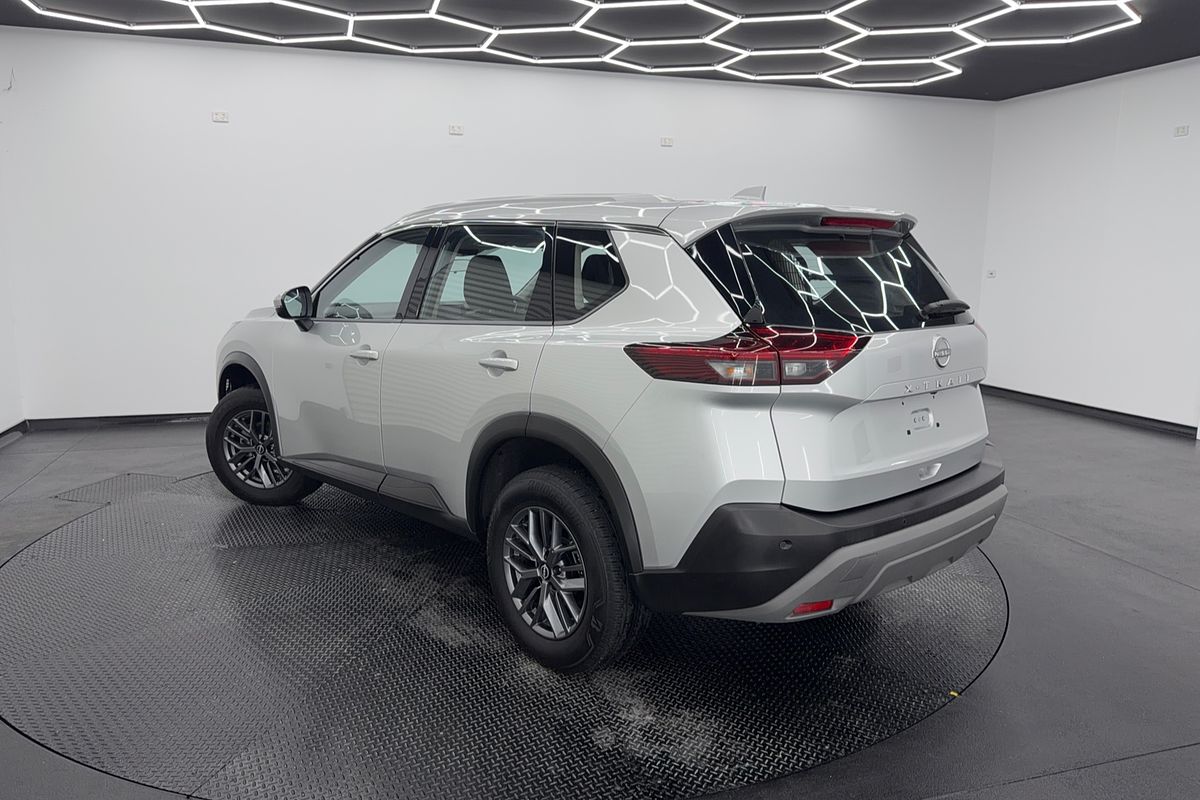 2023 Nissan X-TRAIL ST T33