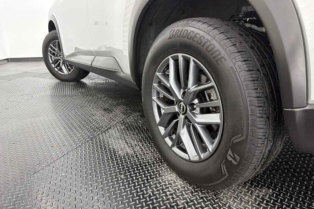 2023 Nissan X-TRAIL ST T33